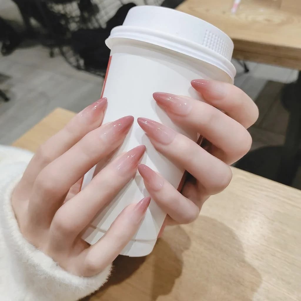 롱 그라데이션 스타 패턴 붙이는 네일 팁