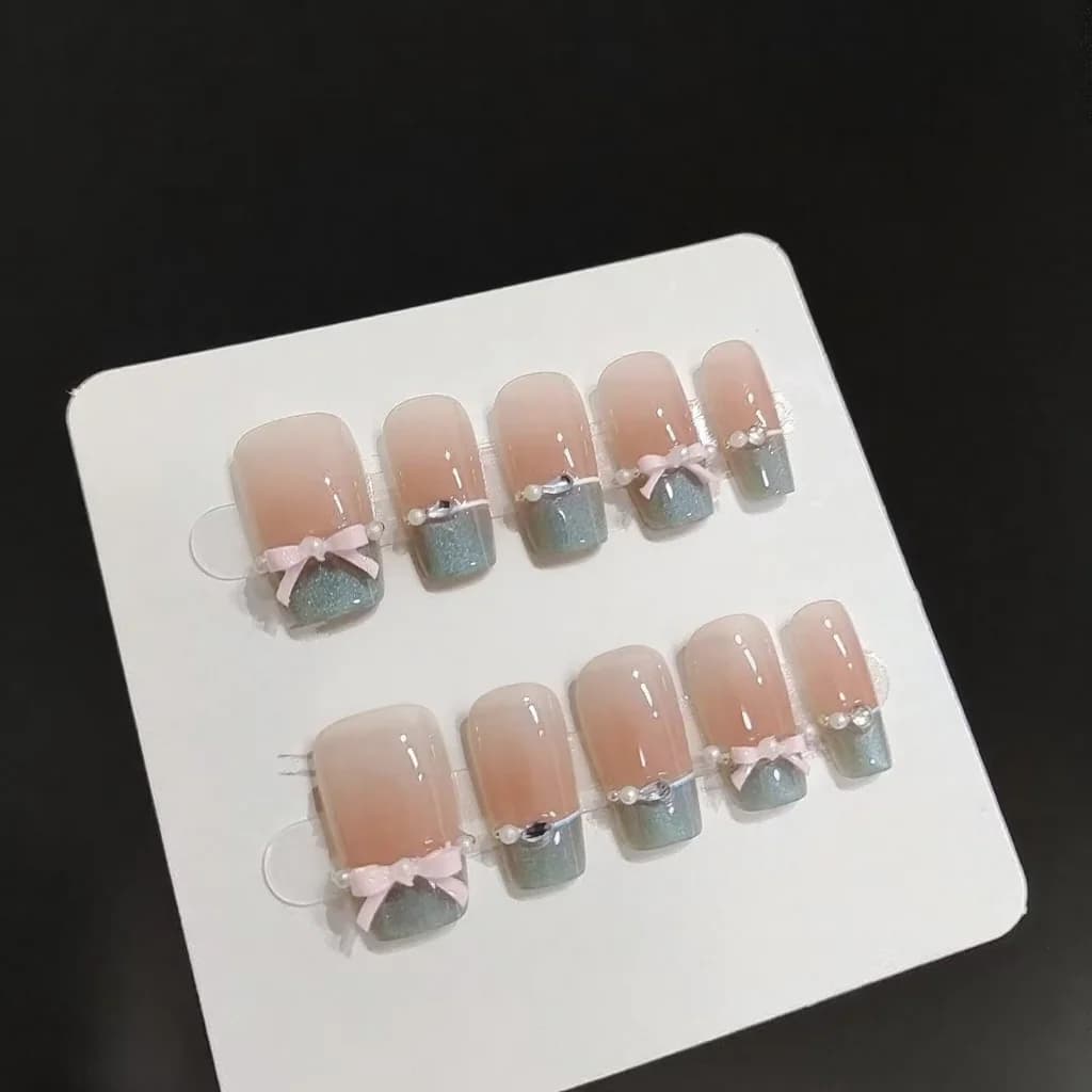 블루 크리스탈 핑크 나비 캣아이 프렌치 팁 붙이는 네일