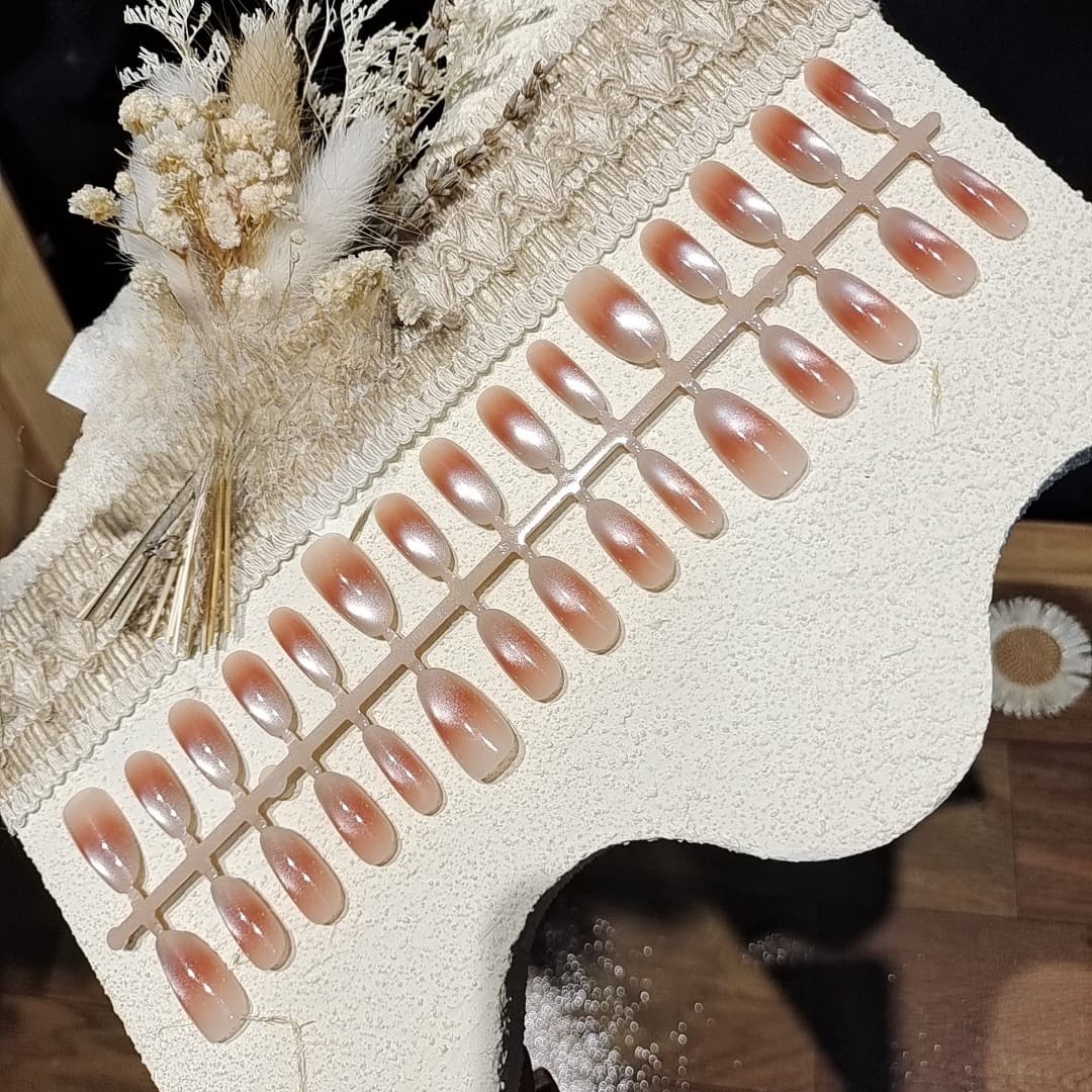 오렌지 핑크 캣아이 숏/미디엄 오벌 붙이는 네일